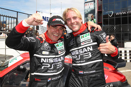 Nissan Sandor van Es en Bertus Sanders